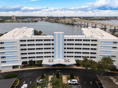 1224 S Peninsula Dr APT 219