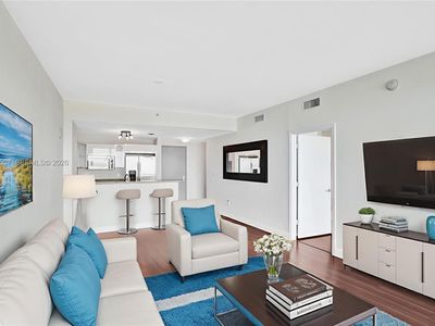 601 NE 36th St APT 1908