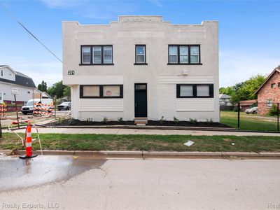 221 Baldwin Ave