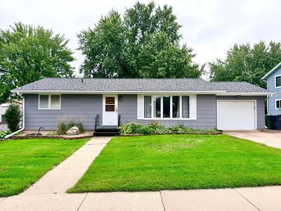 Property at 421 Miles Dr, Worthington, MN