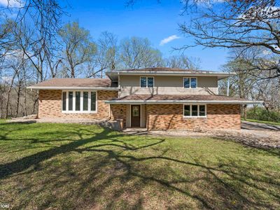 2695 Timberlane Rd