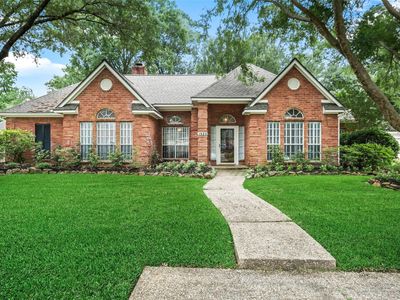 1523 Lofty Maple Trl
