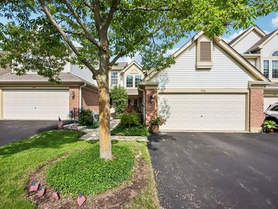 536 Pembrook Ct S