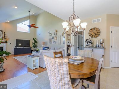 24 Orsaf Ln