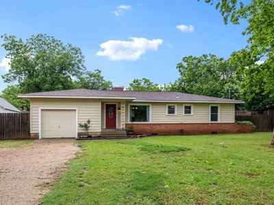 Property at 421 1st, Krum, TX