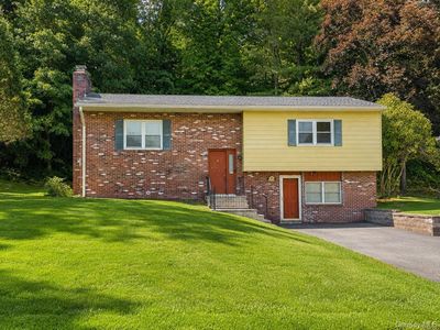 49 Brewster Drive