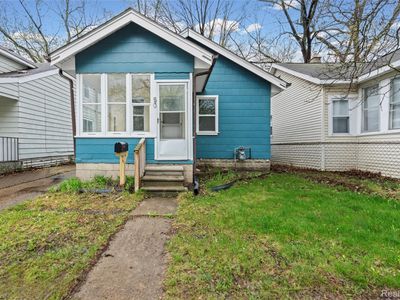 50 E Hayes Ave