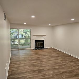Property at 86 Rumson Ct SE, Smyrna, GA