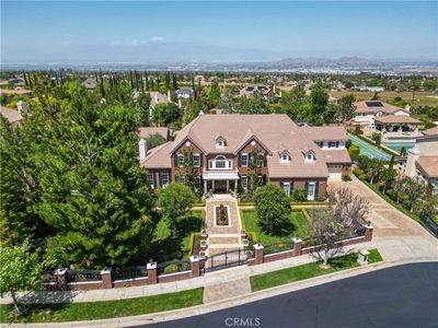1147 Sandra Cir