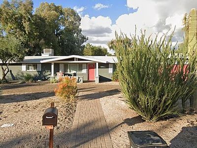7116 E Jenan Dr