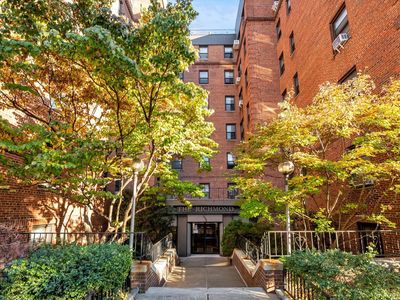 3636 Greystone Avenue #6M