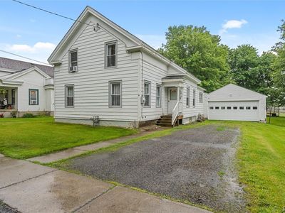 20 E Maple Ave
