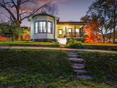306 Pine Ave