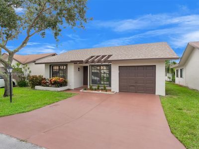 1563 SW 22nd Ter