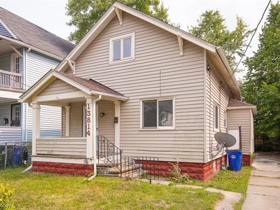 13814 Durkee Ave