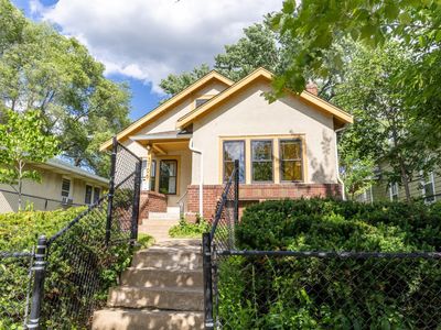 3706 Dupont Ave N