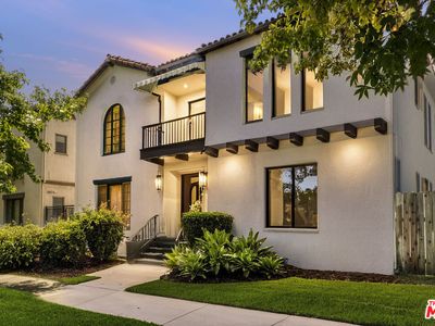 351 N Orange Grove Ave