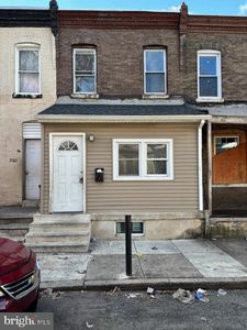 3922 Priscilla St