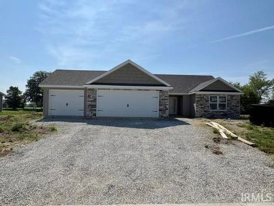 1060 Farmington Dr