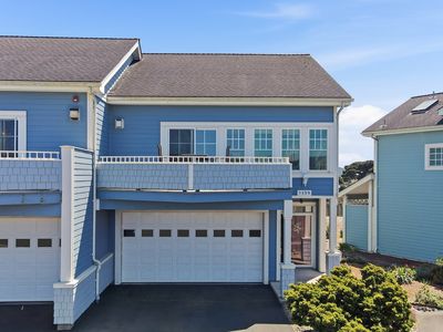 1359 Village Loop