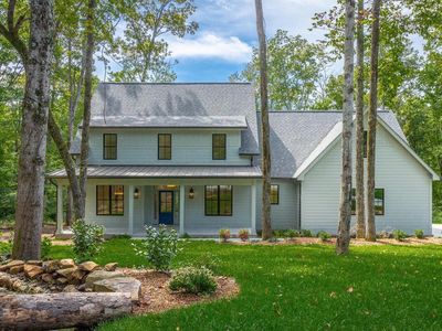 460 Spring Dr