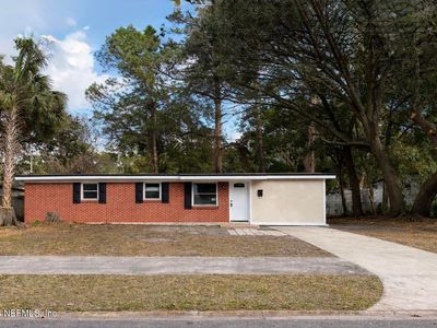 2819 LAUDERDALE Drive E