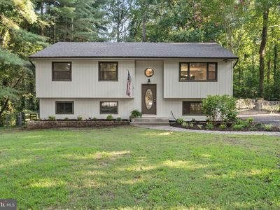 1381 Calvert Beach Rd