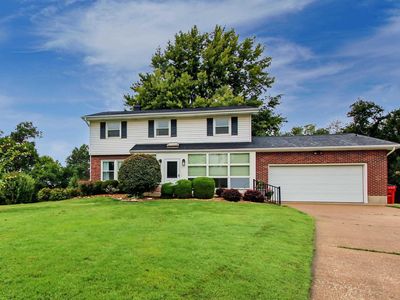 4221 Country Meadows Ln