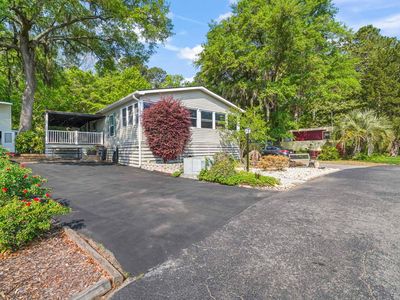 61 Saxon Ct.