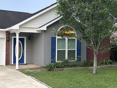 14216 Parkview Dr
