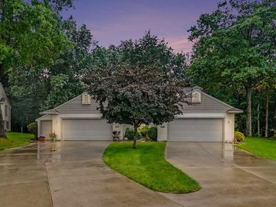 1229 S Timberview Dr