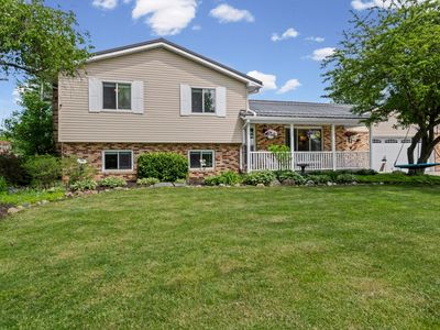 110 N Matteson St