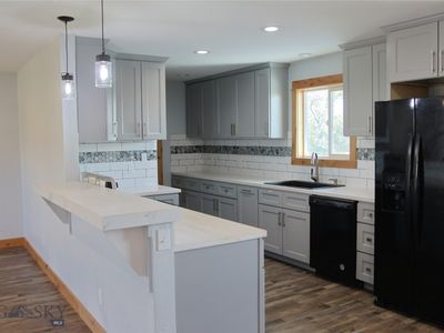 204 Big Sky Dr