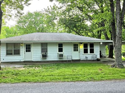 Property at (Undisclosed Address), Carbondale, IL