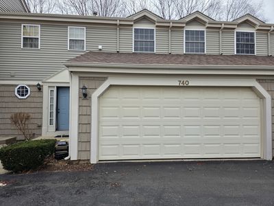 Property at 740 Village Cir, Marengo, IL