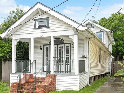 124 S Clark St