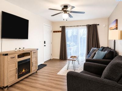 1645 NE Merman Dr APT C204