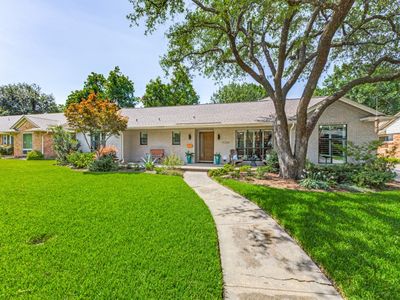 3326 Regent Dr