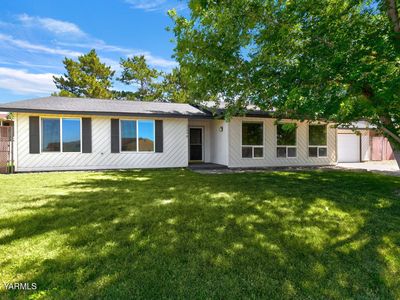 5303 N Sky Vista Ave