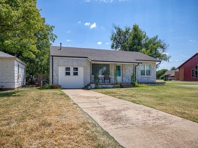 Property at 723 S 10th St, Kingfisher, OK