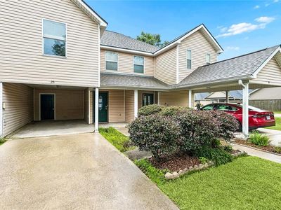 14235 Woodlands Dr