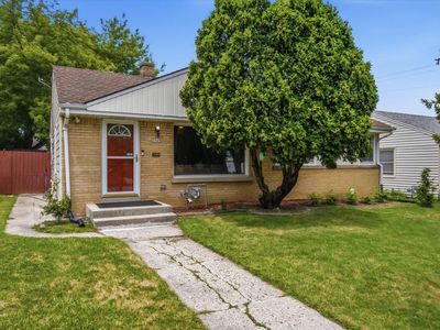 3949 N 77th STREET