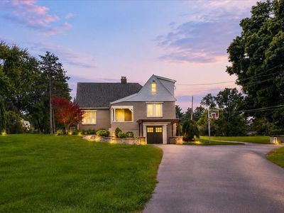 214 W Joliet Rd