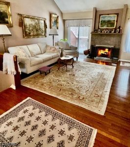 Property at 13 Ridge View Terr, Oak Ridge, NJ