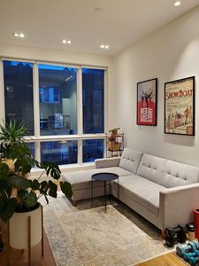 679 Franklin Ave #202