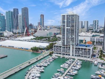 555 NE 15th St APT 31C