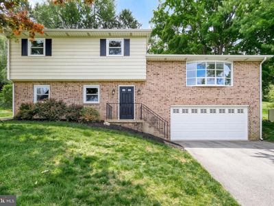 Property at 362 Allegheny Dr, York, PA