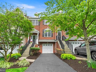 2313 Rosemont Ter