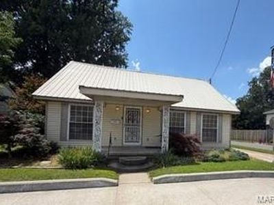 801 S Main St