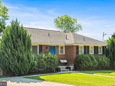 2305 Peggy Ln